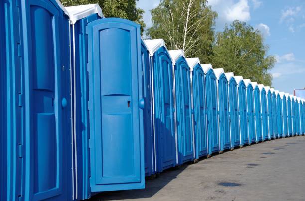 Best Portable restroom trailer rental  in Picnic Point, WA
